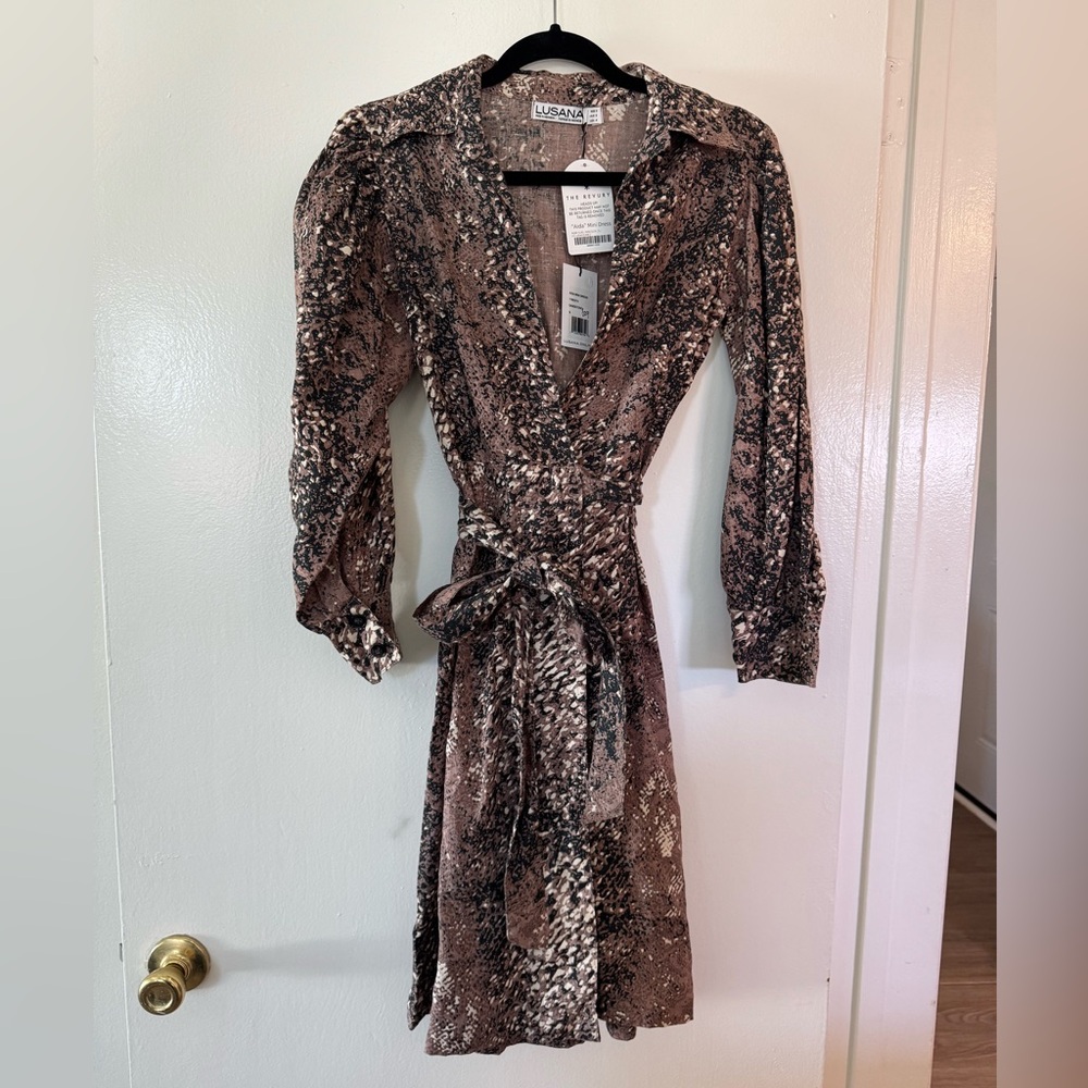 NWT 100% Linnen Brown Printed Wrap Dress
